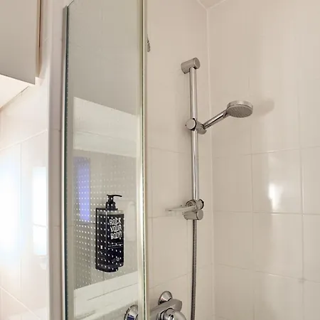 Ibis 2* Κόμπλεντς
